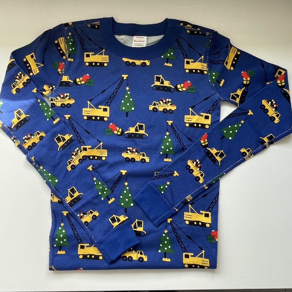 Hanna Anderson - Christmas trucks - Pajama top - Size 14-16 - Picture 2 of 9